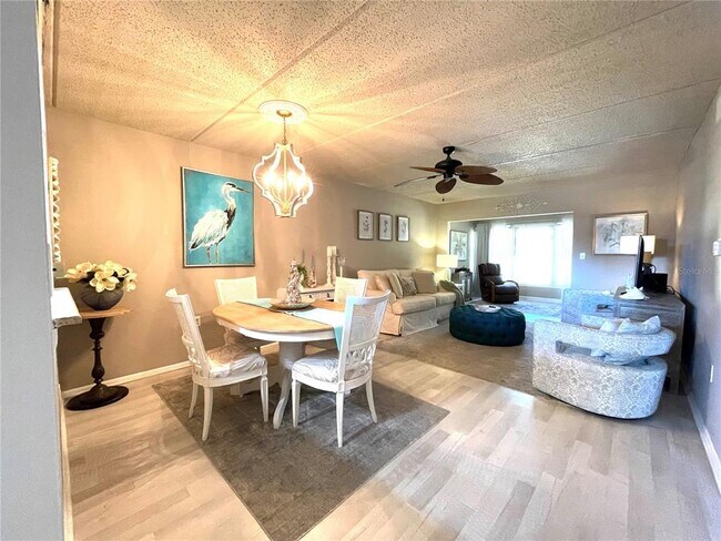 Photo - 920 Virginia St Unit 303