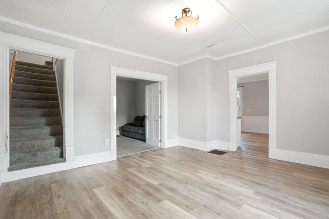 Photo - 4 BED/1 BATH IN NEWARK