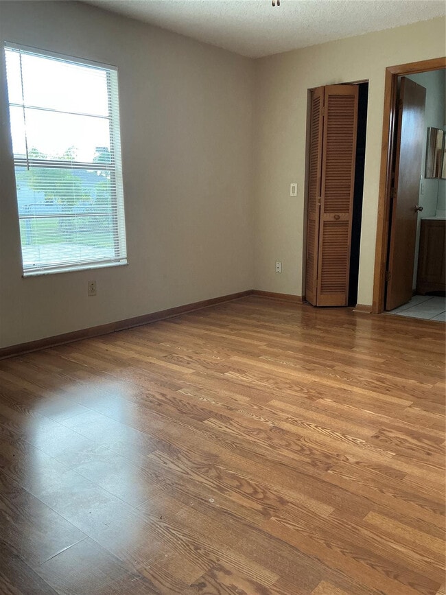 Photo - 1858 SW Capehart Ave