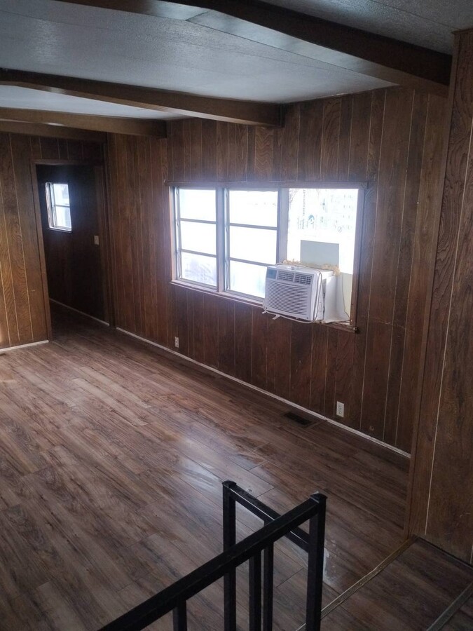 Photo - SALINA RENTALS - TRLR #5