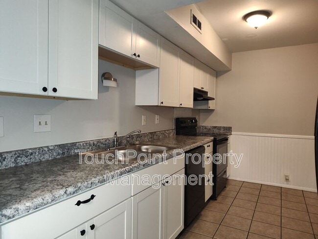 Photo - 7001 Stonington Ln