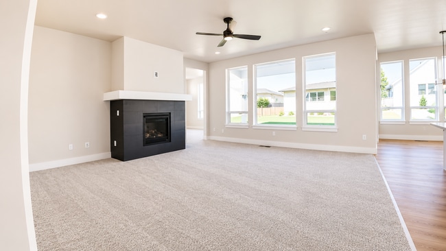 Photo - 5608 S Rosalia Wy