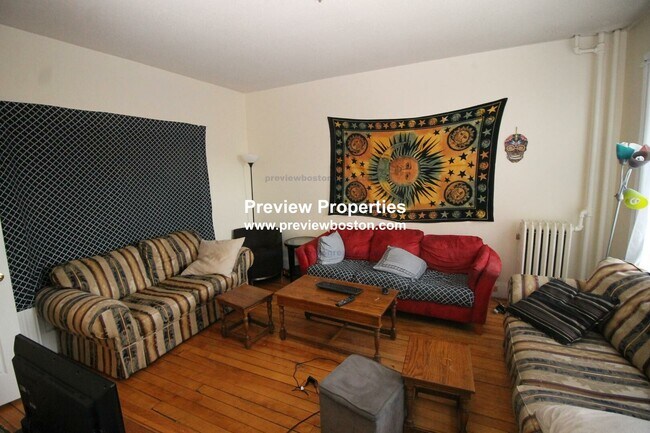 Photo - 14 Glenville Ave Unidad 2