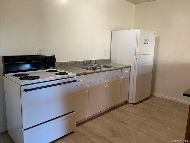 Photo - 119 New Unionville Rd Unit 2W