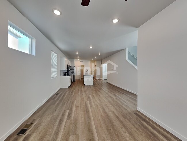 Photo - 354 N Addison Way