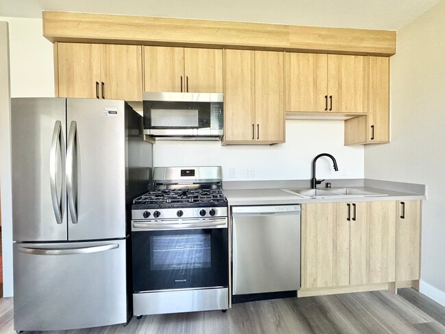 Photo - 10806 Blix St Unidad 303