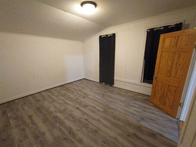 13302 W 3rd St Unit #3