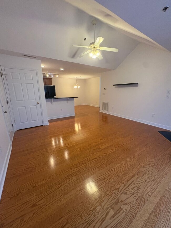 4732 Tatton Park Cir Unit 3B