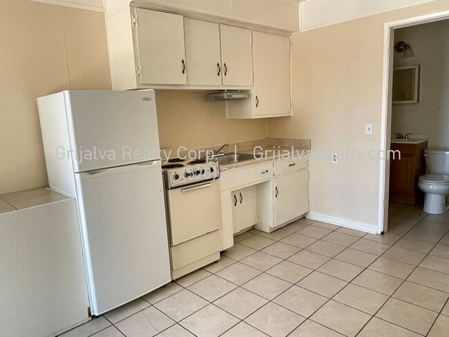 2137 N Belvedere Ave Unit 2139 A