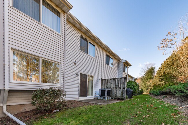 Photo - 705 Lake Ave Unidad 6