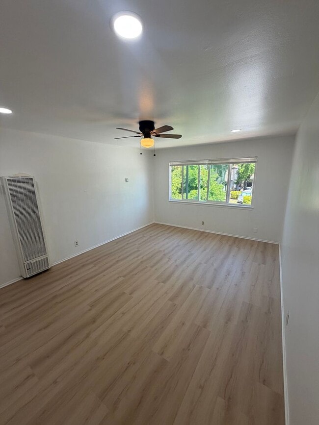 Photo - 831 Opal Dr Unit 3
