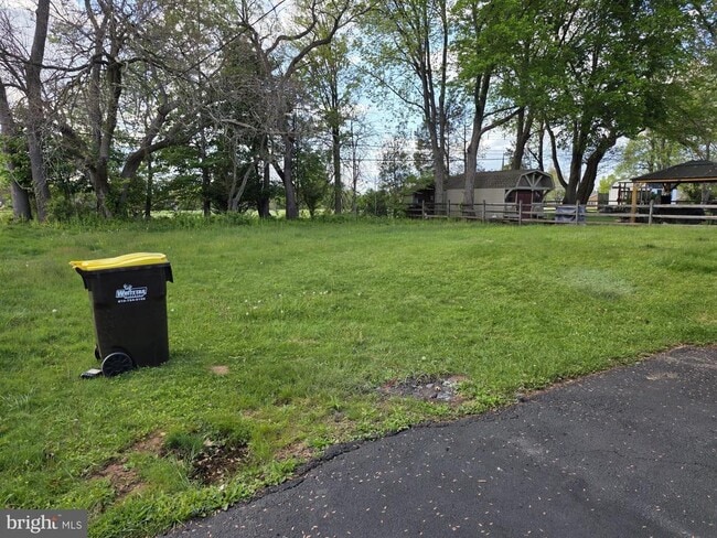 Photo - 217 Cherry Ln