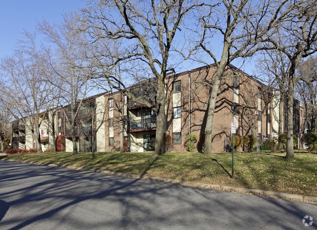 Primary Photo - 1340 9th Ave S