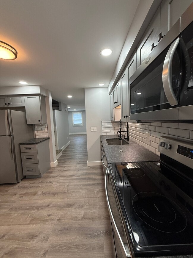 Building Photo - 50 Austin St Unit 11