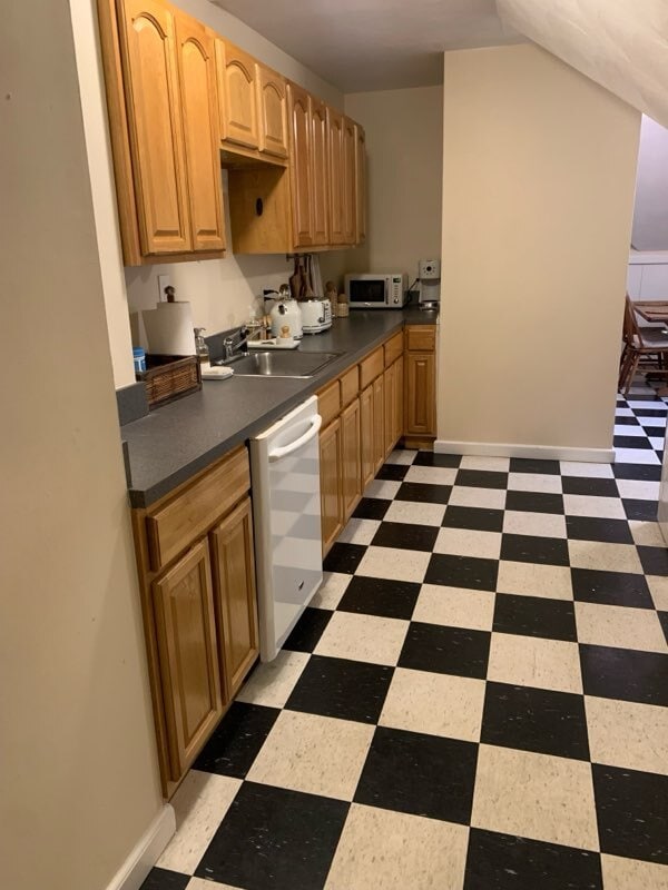 Building Photo - 37 Maplewood Ave Unit 3 Rental