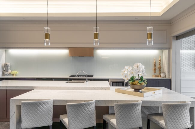 The Oak Salón - The Ivy