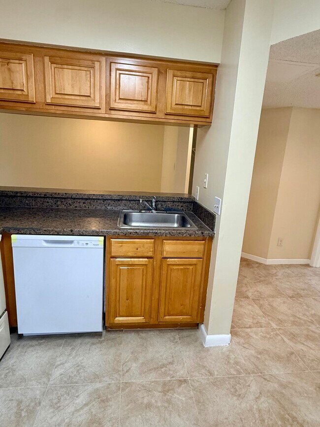 1142 Coral Club Dr Unit 1142