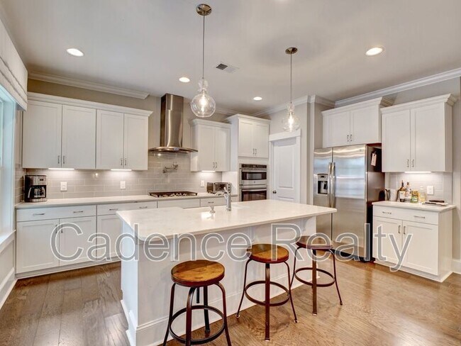 Photo - 7120 Maple Leaf Dr