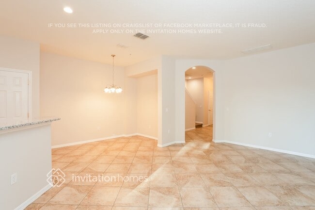 1366 Grantham Dr