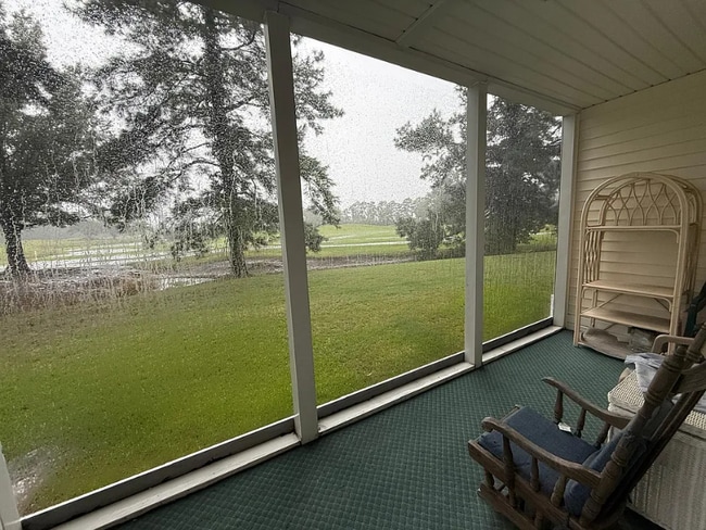 Building Photo - 472 River Oaks Dr