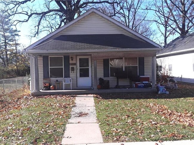 Building Photo - 2438 Stuart St