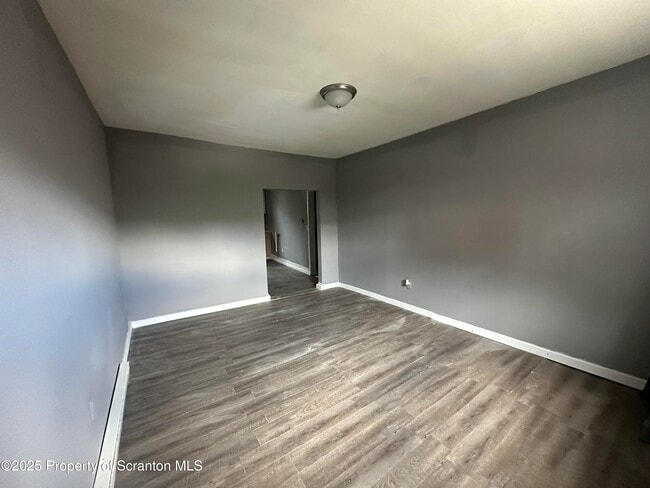 Photo - 127 N River St Apartment