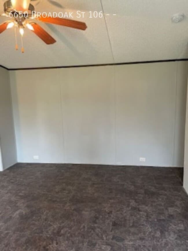 Photo - 6650 Broadoak St Unit -
