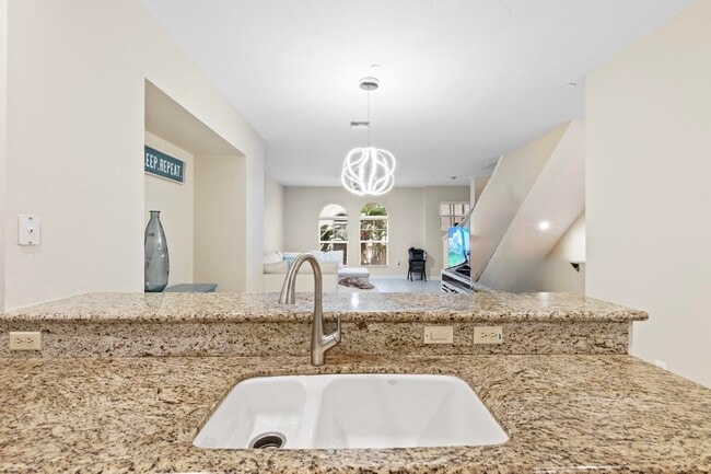 Photo - 1033 NE 17th Way Unit 2003