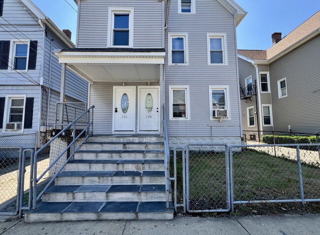 Building Photo - 190 Fillmore St Rental