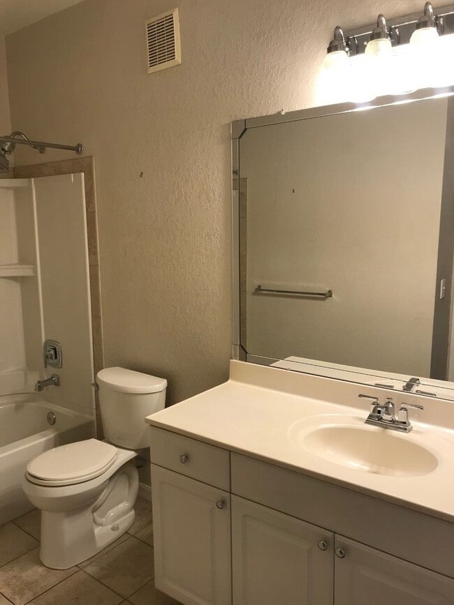 Photo - 2 bed/ 2 bath in Southern Dunes