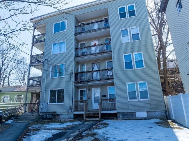 Building Photo - 270 Fairmount St Unit 1 Rental