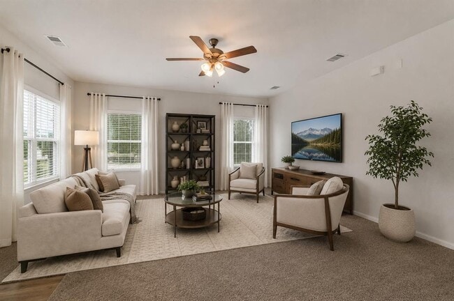 Building Photo - 133 Everglades Dr