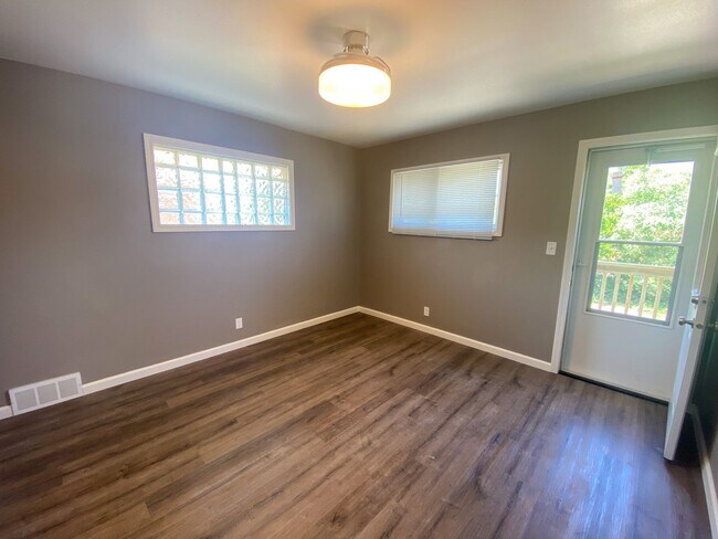 Photo - 6011 N 62nd St Unidad Upper #2 Upper left