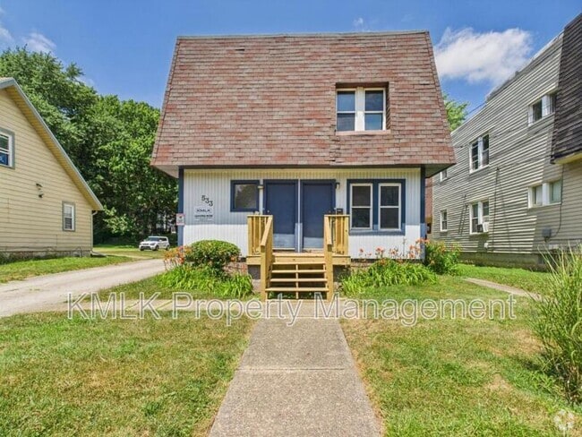 Building Photo - 533 Gage St Rental