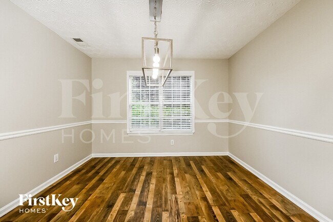 Photo - 308 Waltrip Ct