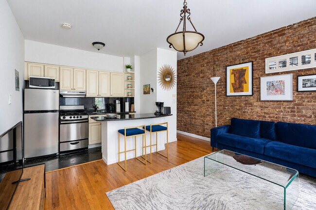 233 E 26th St Unit SI FL3-ID1021856P