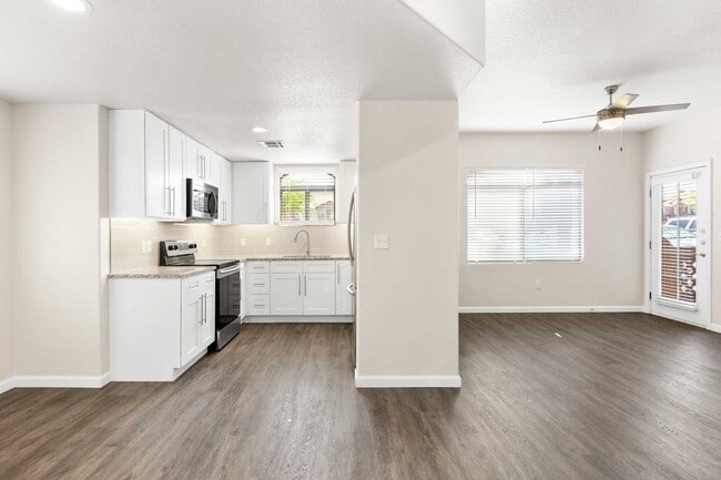 Photo - Cortland at Raven