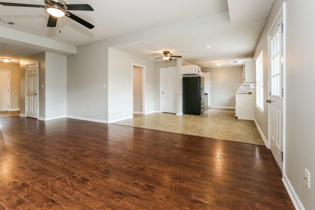 Photo - Gorgeous 4 Bedroom Home in Haskell, AR!