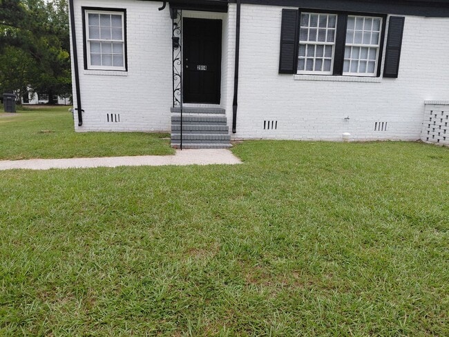 Building Photo - We have your new home