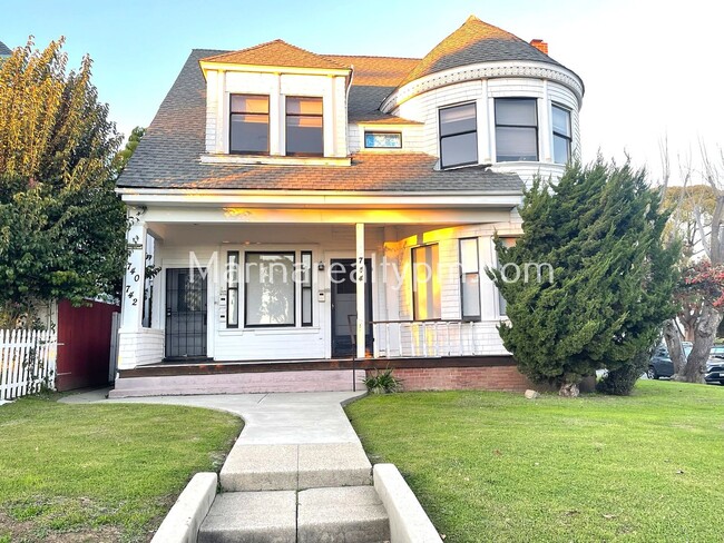 Photo - 744 York St Apartment Unit 740 York St