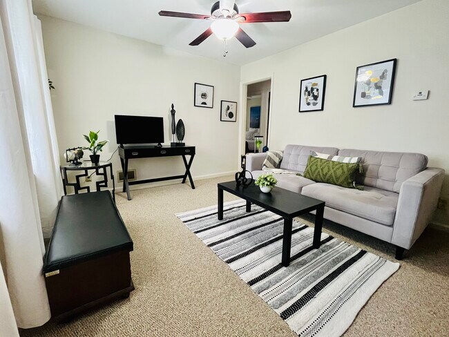 Photo - 265 Orange Ave