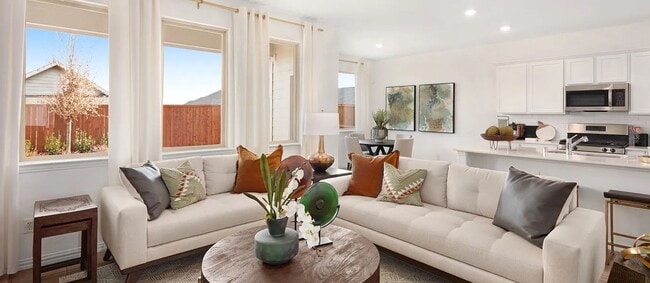 Photo - **MOVE IN READY HOME**