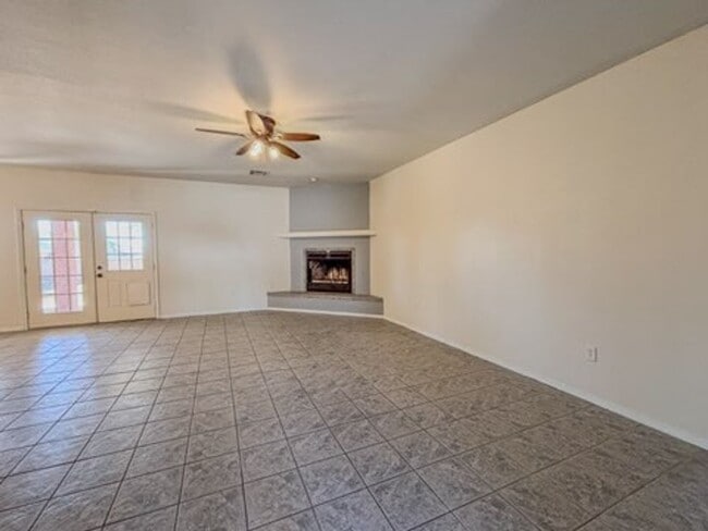 Photo - *MOVE IN SPECIAL* $350 OFF FIRST MONTH RENT! Spacious 4 Bedroom Home with Fireplace