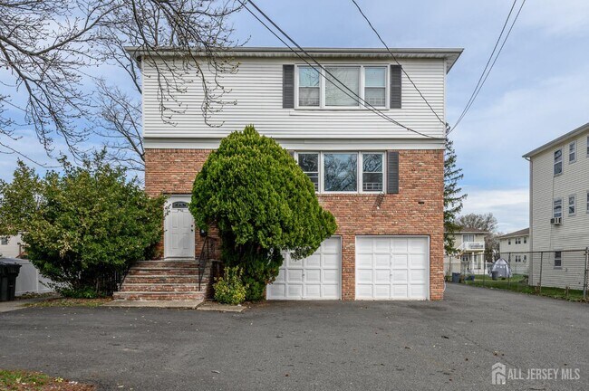 Photo - 796 Inman Ave Unidad 1