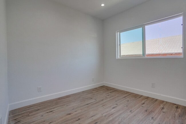 Photo - 2708 Cincinnati St