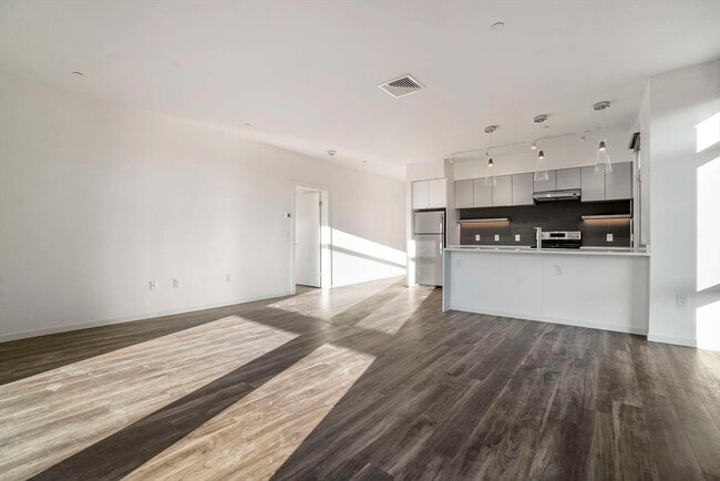 Photo - 839 Beacon St Unit 406