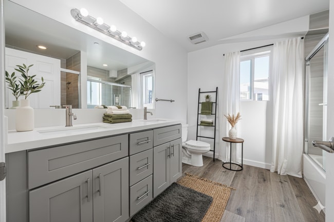 Photo - 1119 N Berendo St Unit #1119