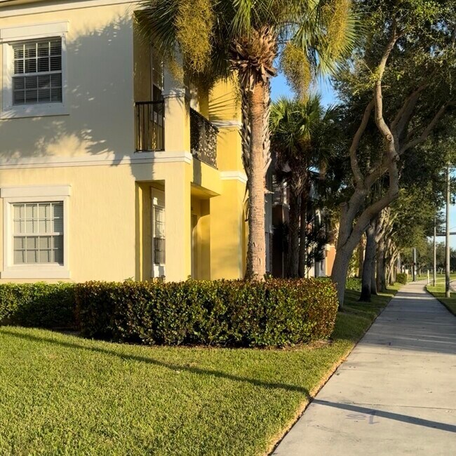 Photo - 10280 SW Stephanie Way