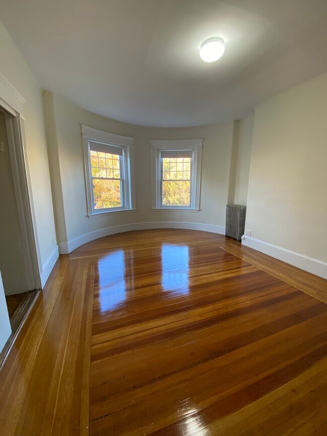 Photo - 1595 Beacon St Unidad 6