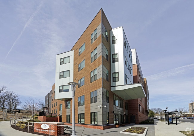 St. James Plaza